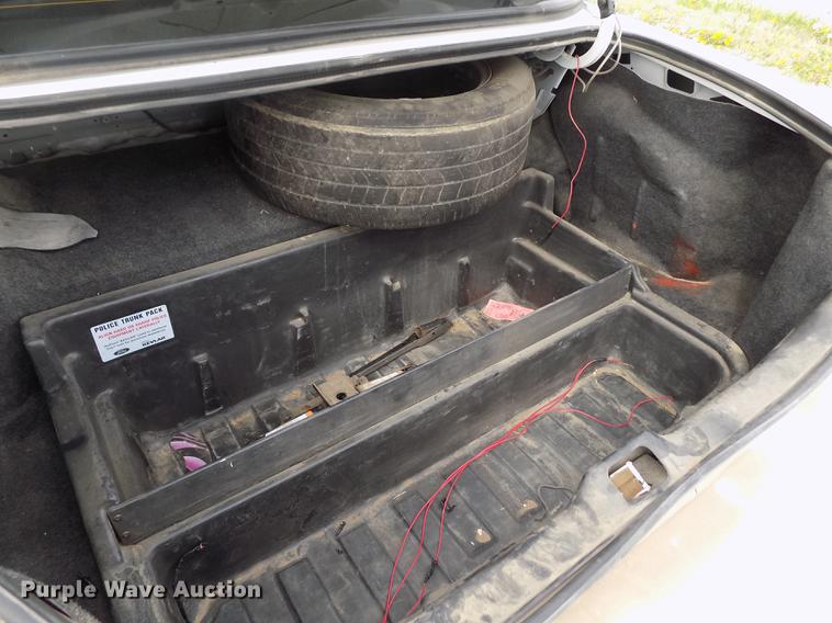 image for item DE1166 2011 Ford Crown Victoria Police Interceptor