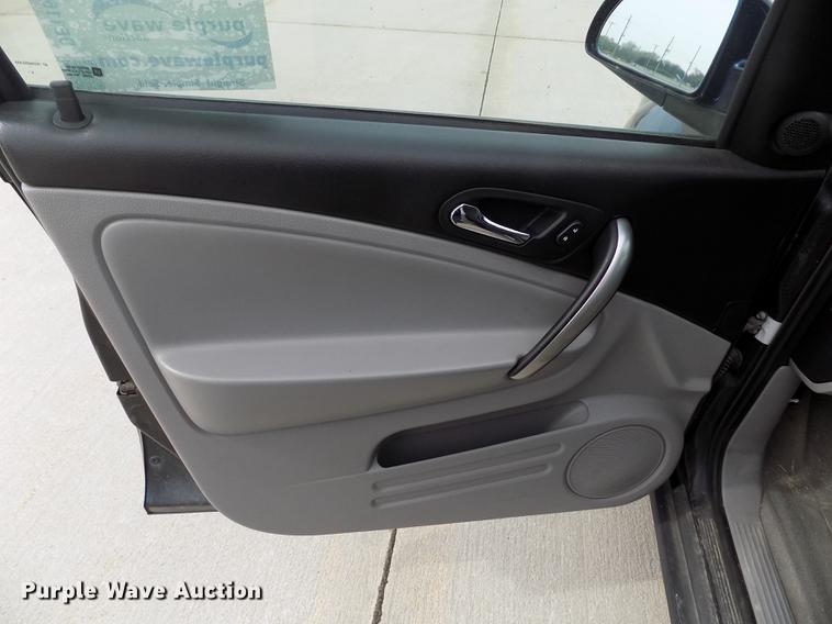 image for item DE1167 2007 Saturn Vue Hybrid SUV