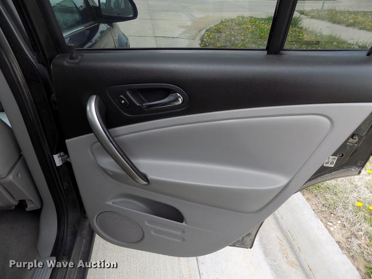 image for item DE1167 2007 Saturn Vue Hybrid SUV