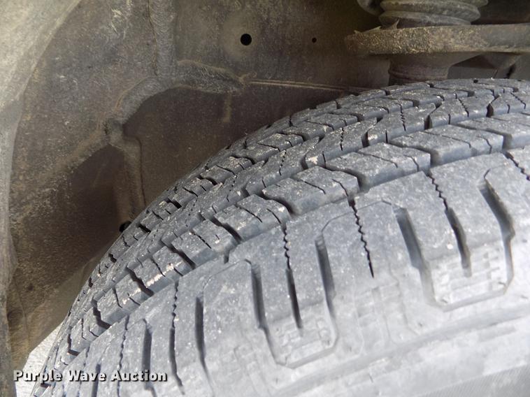 image for item DE1167 2007 Saturn Vue Hybrid SUV