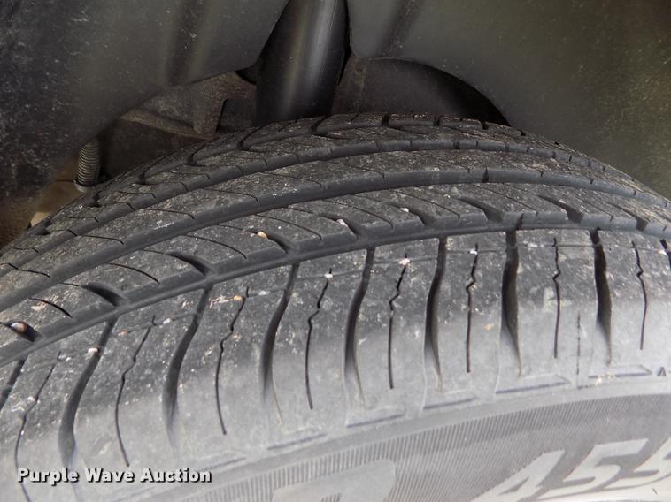 image for item DE1167 2007 Saturn Vue Hybrid SUV