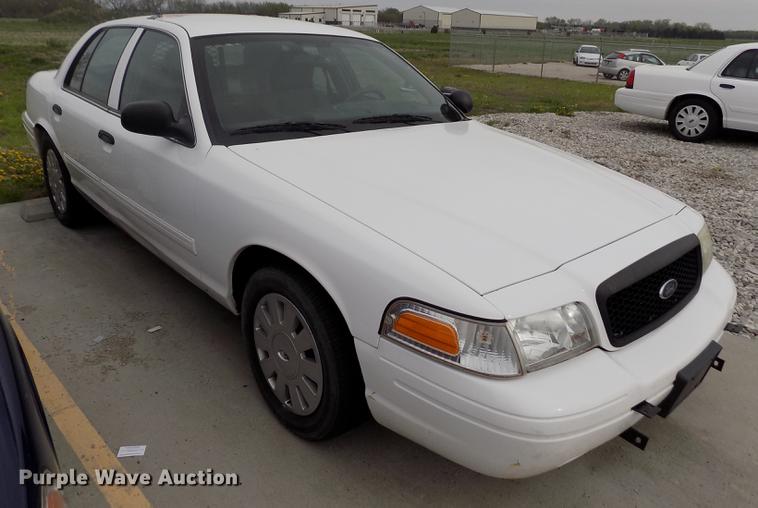 image for item DE1169 2011 Ford Crown Victoria Police Interceptor