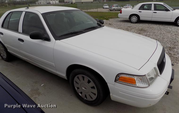 image for item DE1169 2011 Ford Crown Victoria Police Interceptor