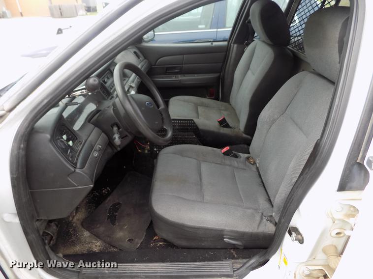 image for item DE1169 2011 Ford Crown Victoria Police Interceptor
