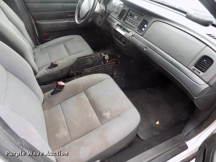 image for item DE1169 2011 Ford Crown Victoria Police Interceptor