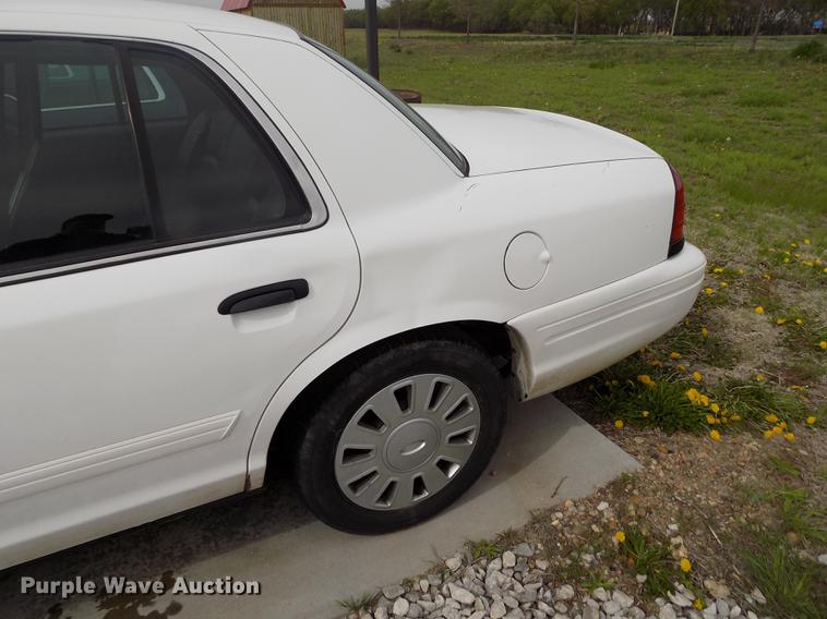 image for item DE1169 2011 Ford Crown Victoria Police Interceptor
