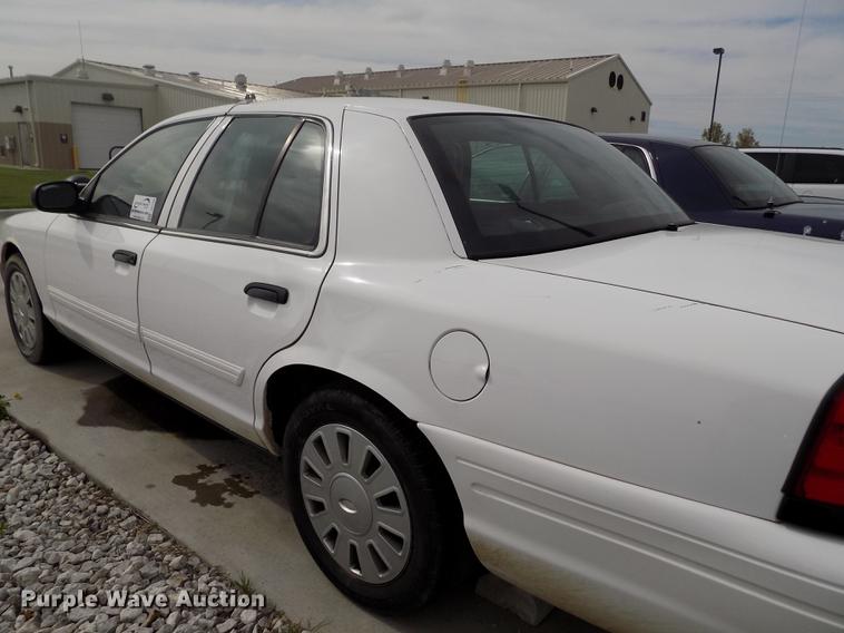 image for item DE1169 2011 Ford Crown Victoria Police Interceptor