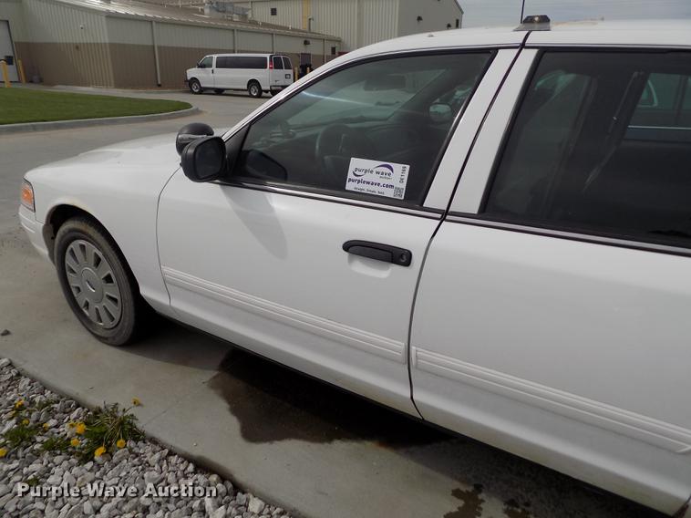 image for item DE1169 2011 Ford Crown Victoria Police Interceptor
