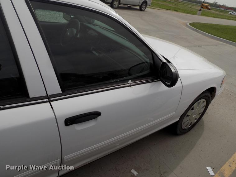 image for item DE1169 2011 Ford Crown Victoria Police Interceptor