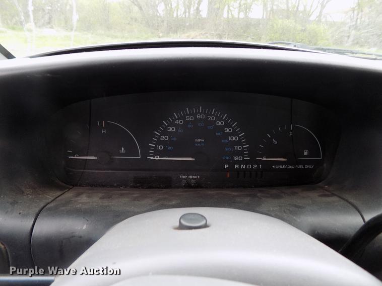 image for item DE1201 1998 Dodge Caravan van