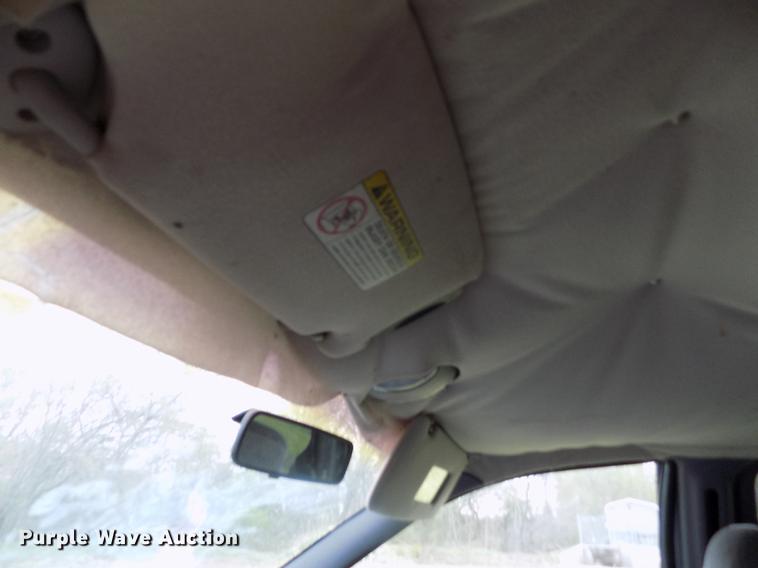 image for item DE1201 1998 Dodge Caravan van