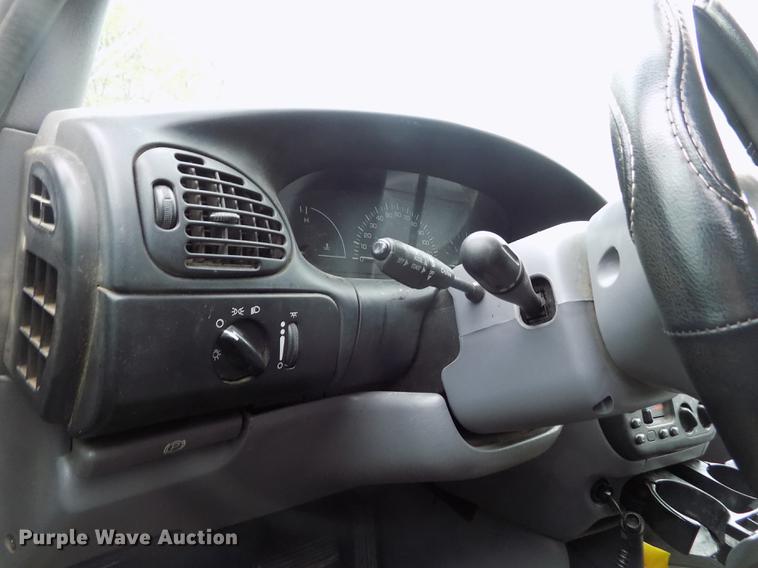 image for item DE1201 1998 Dodge Caravan van