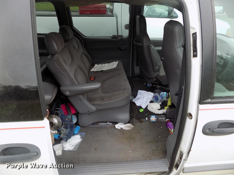 image for item DE1201 1998 Dodge Caravan van