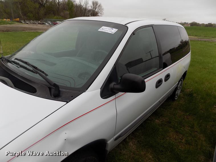 image for item DE1201 1998 Dodge Caravan van