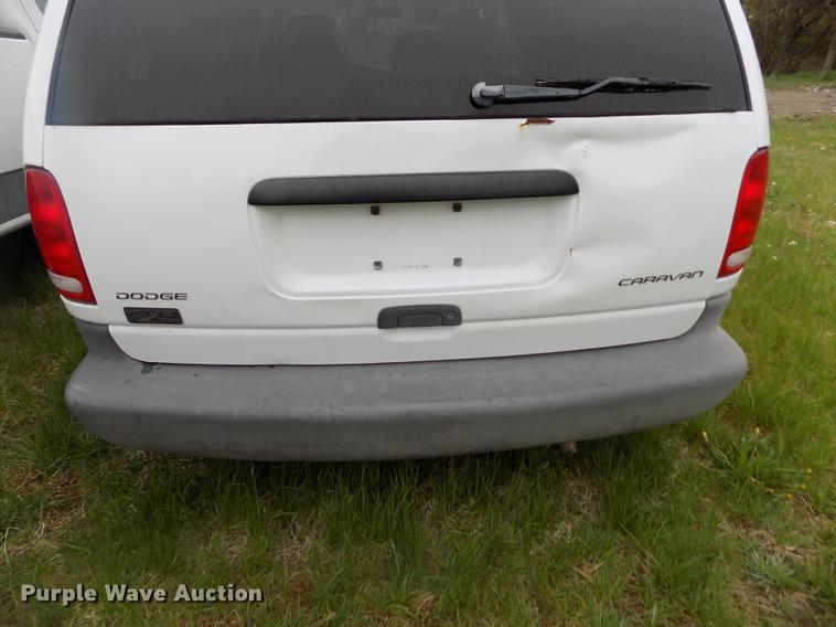 image for item DE1201 1998 Dodge Caravan van