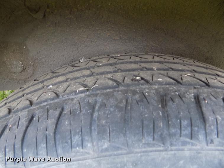 image for item DE1201 1998 Dodge Caravan van