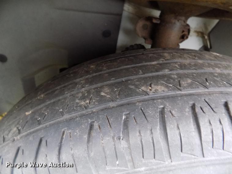 image for item DE1201 1998 Dodge Caravan van