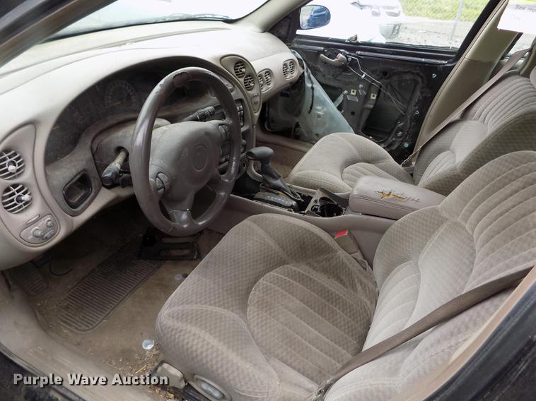 image for item DE1202 2001 Pontiac Bonneville