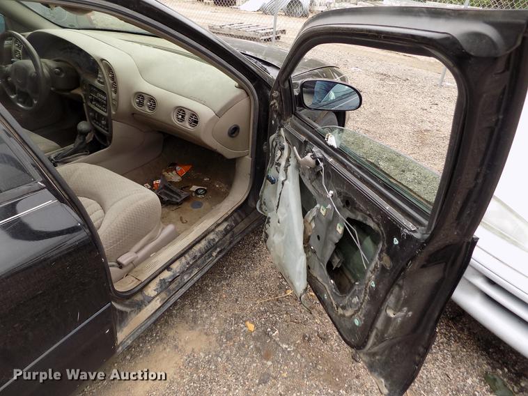 image for item DE1202 2001 Pontiac Bonneville