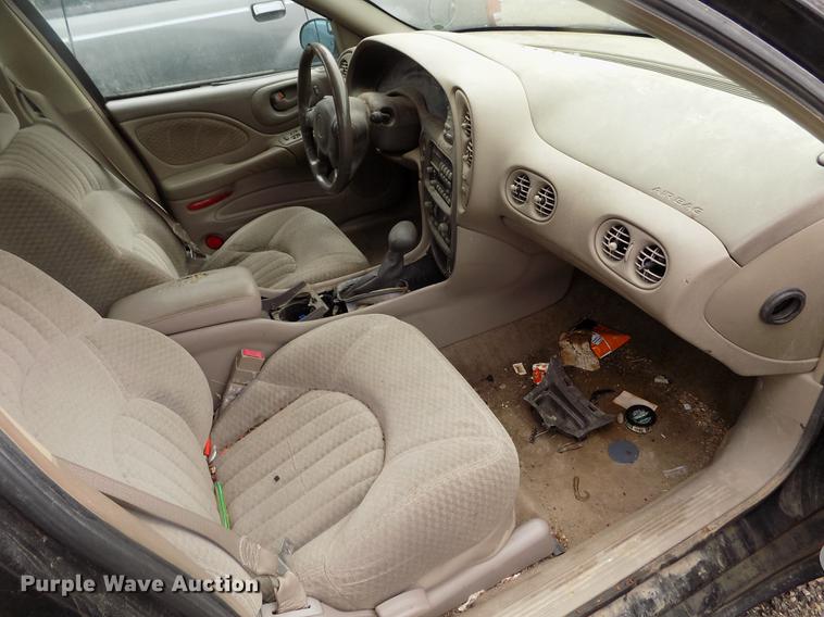 image for item DE1202 2001 Pontiac Bonneville