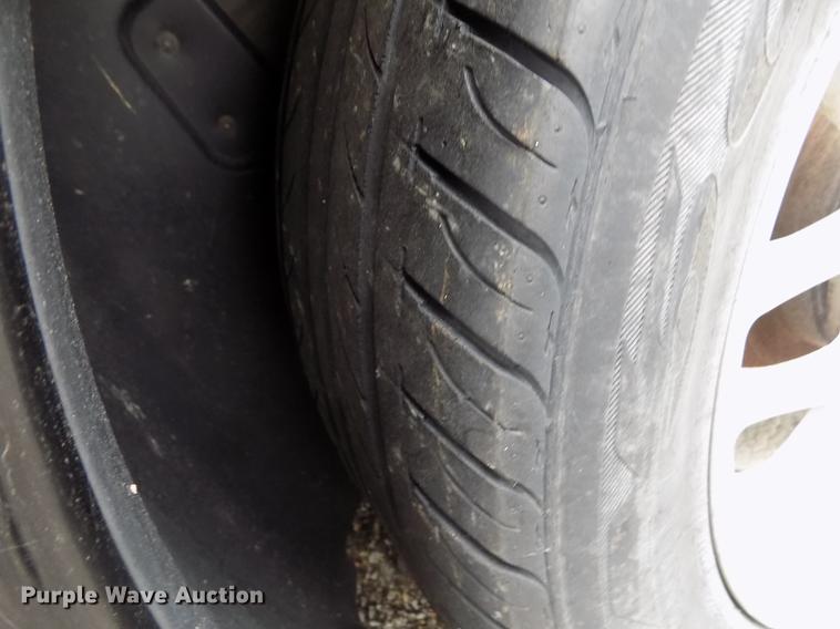 image for item DE1202 2001 Pontiac Bonneville