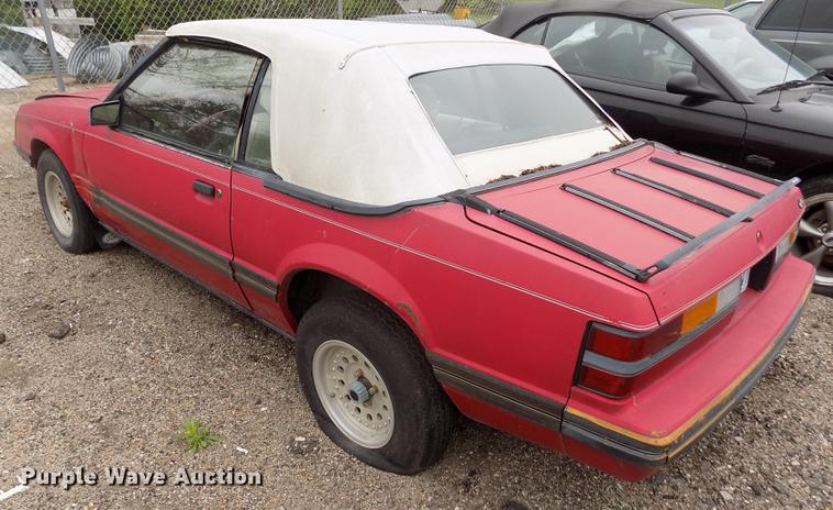 image for item DE1205 1983 Ford Mustang convertible