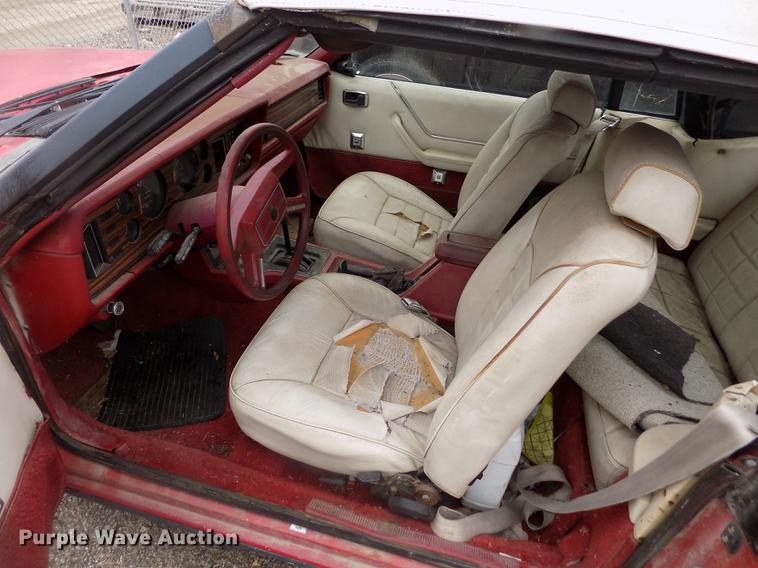 image for item DE1205 1983 Ford Mustang convertible