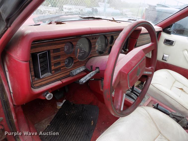 image for item DE1205 1983 Ford Mustang convertible