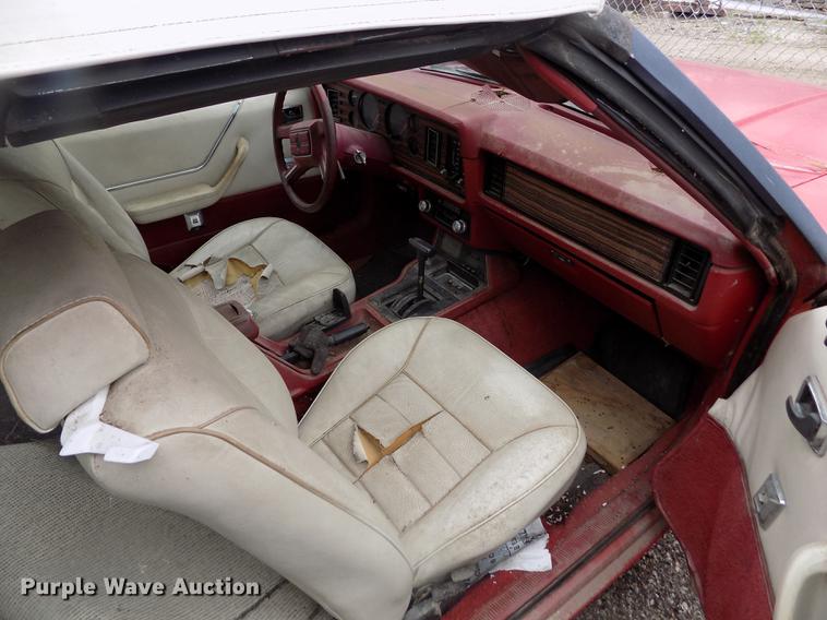 image for item DE1205 1983 Ford Mustang convertible