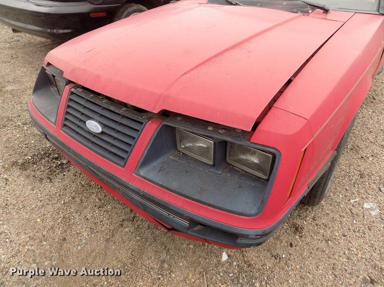 image for item DE1205 1983 Ford Mustang convertible