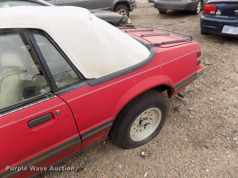 image for item DE1205 1983 Ford Mustang convertible