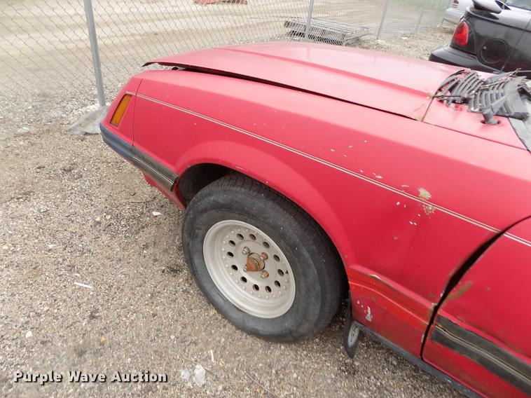 image for item DE1205 1983 Ford Mustang convertible