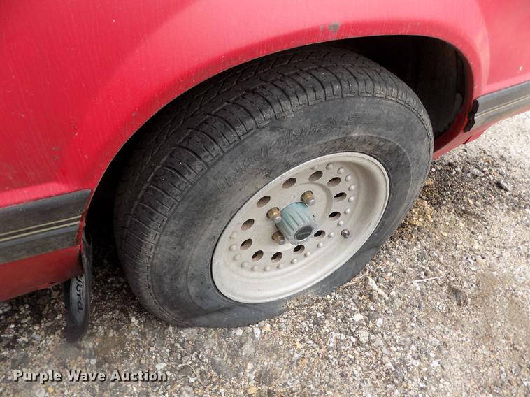 image for item DE1205 1983 Ford Mustang convertible