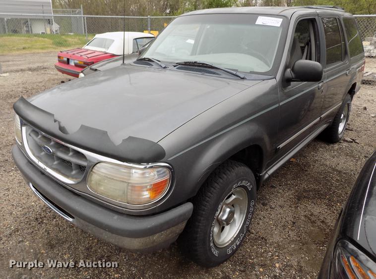 image for item DE1206 1998 Ford Explorer SUV