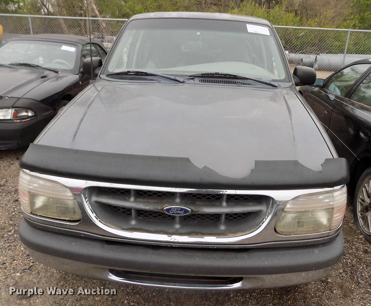 image for item DE1206 1998 Ford Explorer SUV