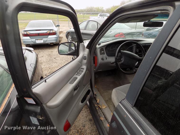 image for item DE1206 1998 Ford Explorer SUV