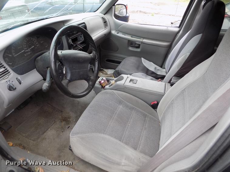 image for item DE1206 1998 Ford Explorer SUV