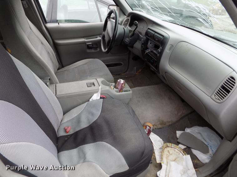 image for item DE1206 1998 Ford Explorer SUV