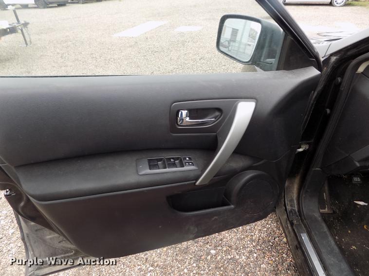 image for item DE1209 2008 Nissan Rogue S