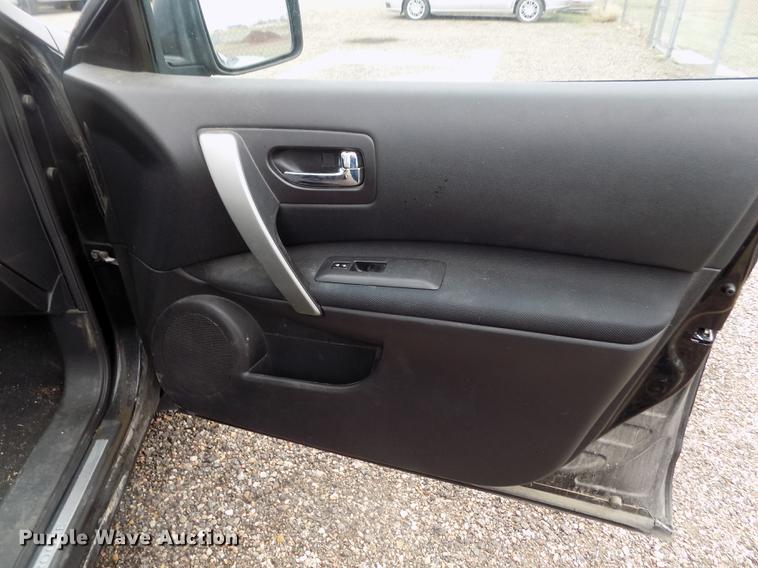 image for item DE1209 2008 Nissan Rogue S