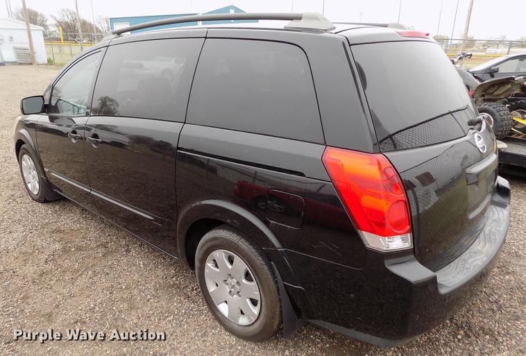image for item DE1210 2006 Nissan Quest van