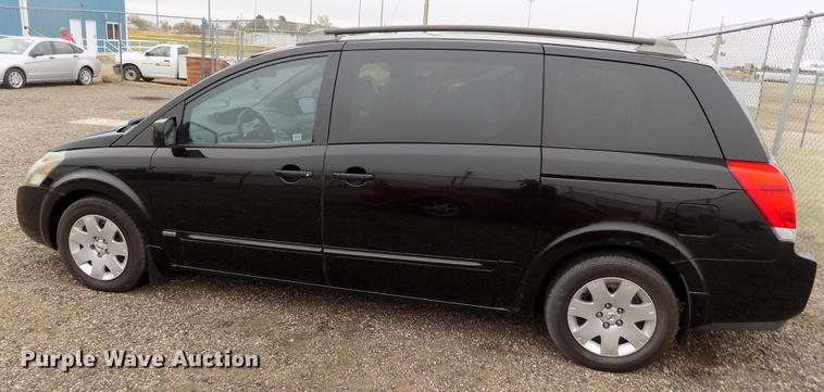 image for item DE1210 2006 Nissan Quest van