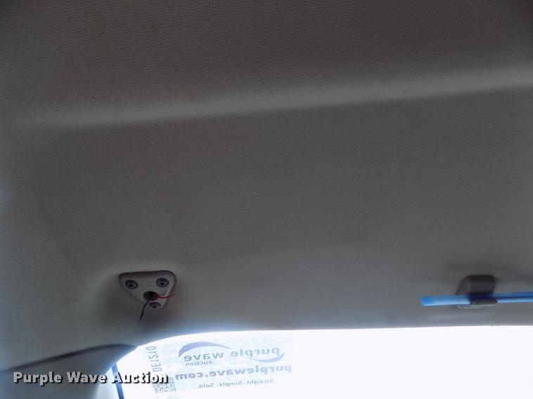 image for item DE1210 2006 Nissan Quest van