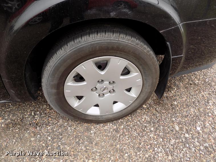 image for item DE1210 2006 Nissan Quest van