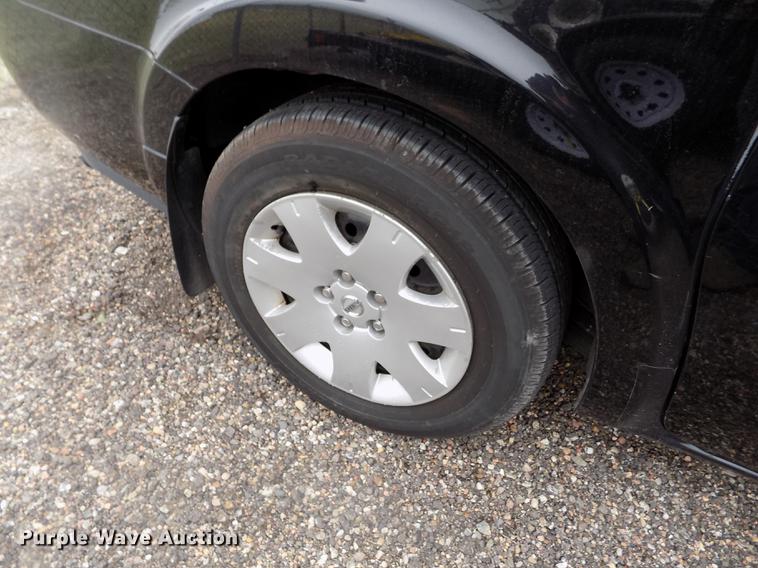 image for item DE1210 2006 Nissan Quest van