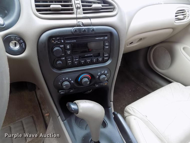 image for item DE1211 1999 Oldsmobile Alero
