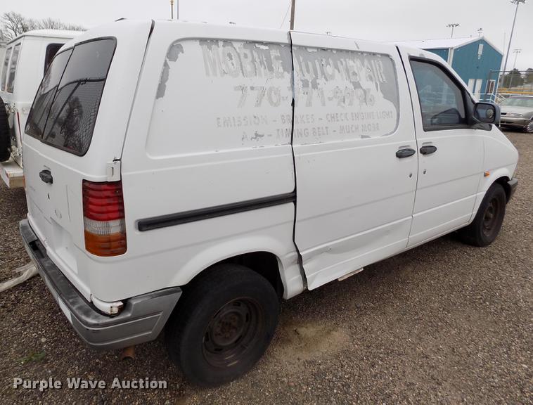 image for item DE1212 1996 Ford Aerostar van