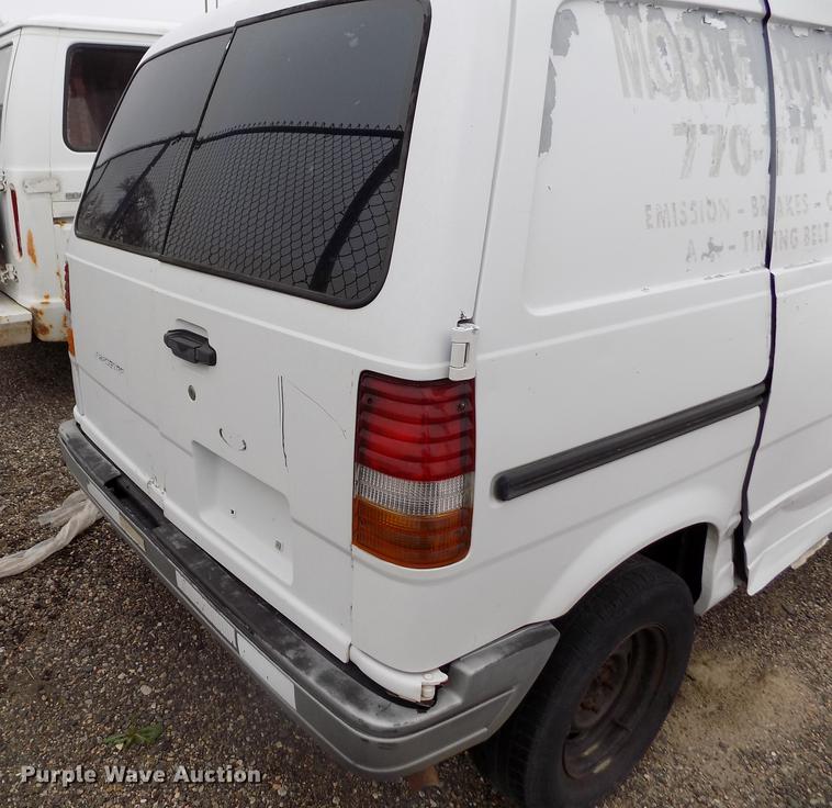 image for item DE1212 1996 Ford Aerostar van