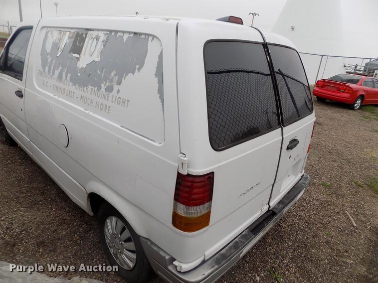 image for item DE1212 1996 Ford Aerostar van