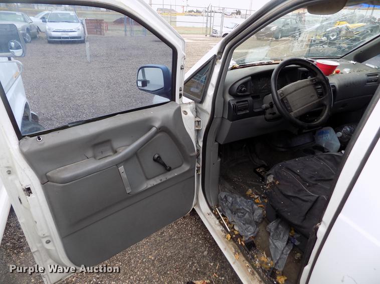 image for item DE1212 1996 Ford Aerostar van